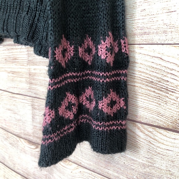 5/$25 Pink Republic Gray Cowl Neck Sweater S - Picture 3 of 7